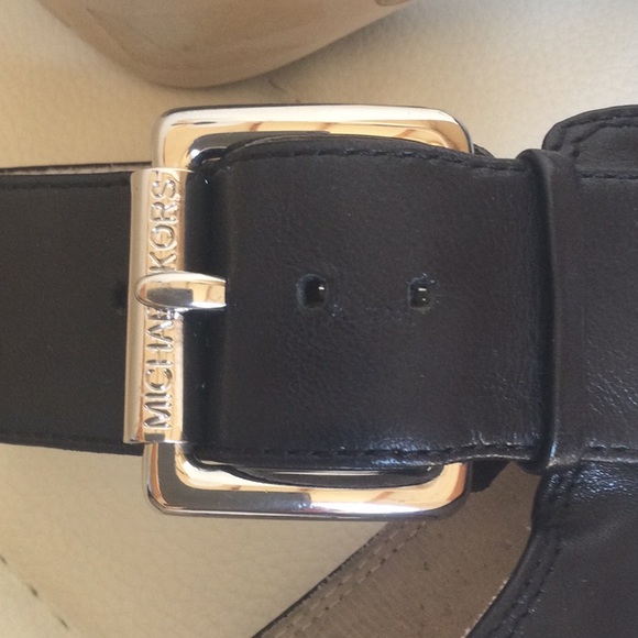 EUC Michael Michael Kors Black Leather Shoes Heels 8M - Picture 12 of 16